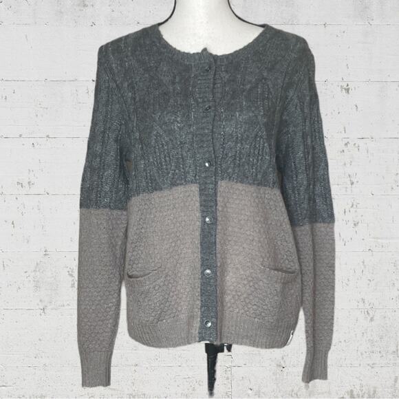 Woolrich Crewneck Cardigan Wool Mohair Blend  Sweater Size Medium - Picture 2 of 11